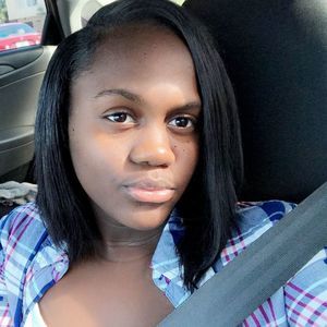 Meet your Posher, Stacy